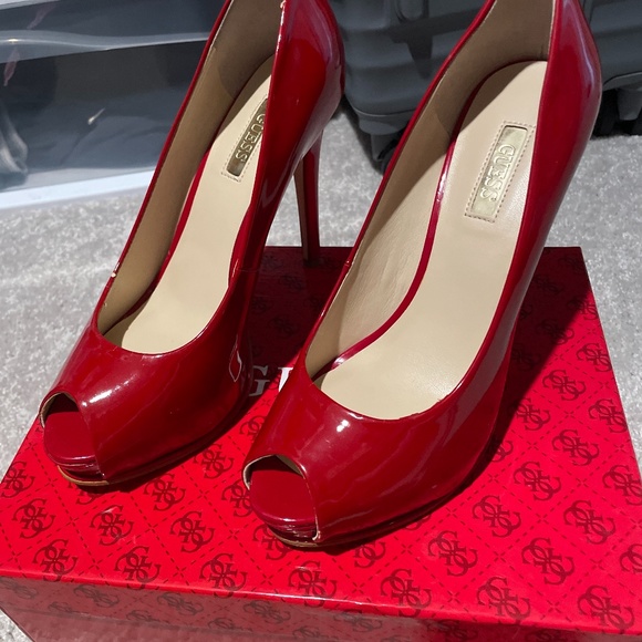 Red Guess Heels - Picture 1 of 5